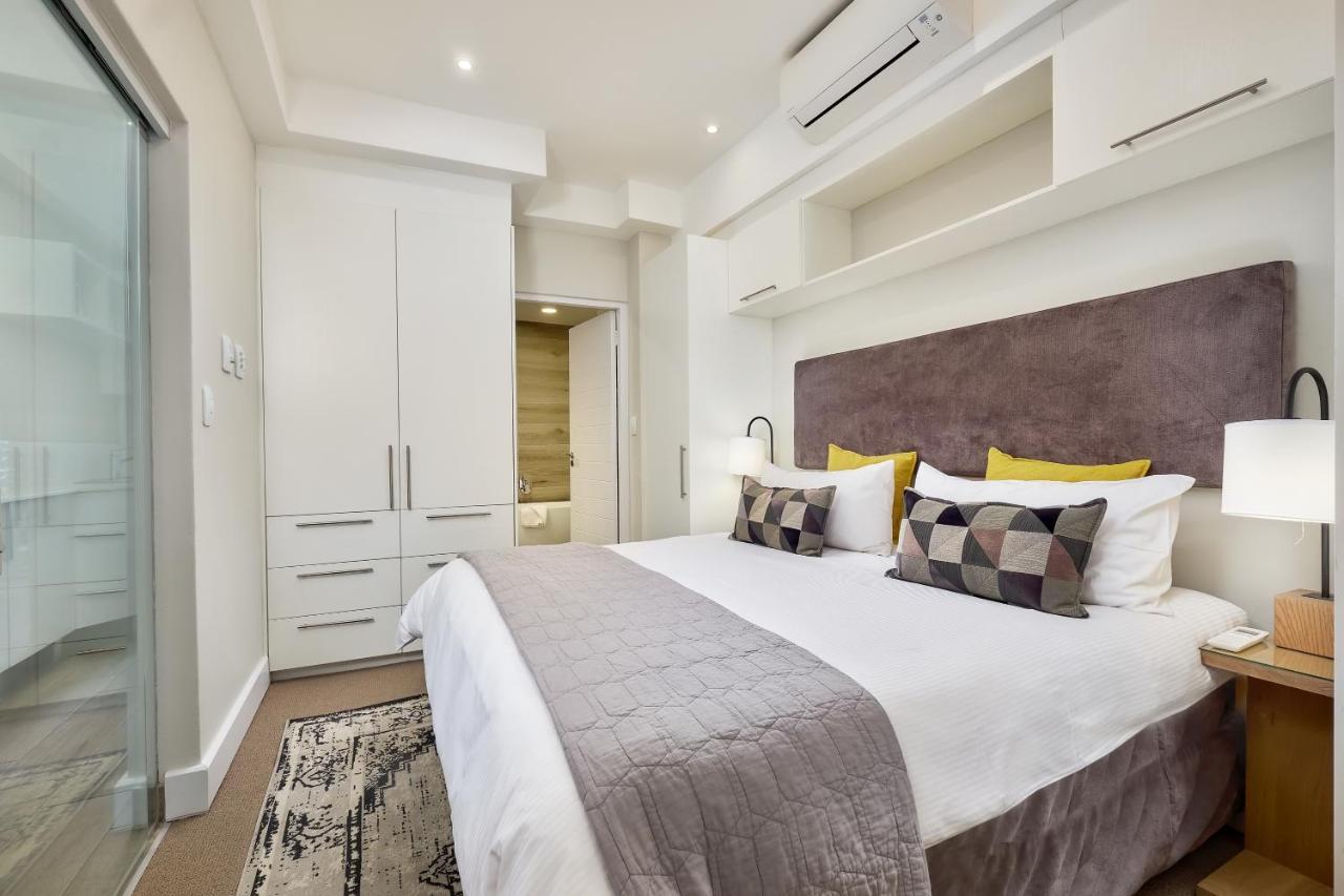 The Regency Apartment Hotel Menlyn Pretoria Exterior foto