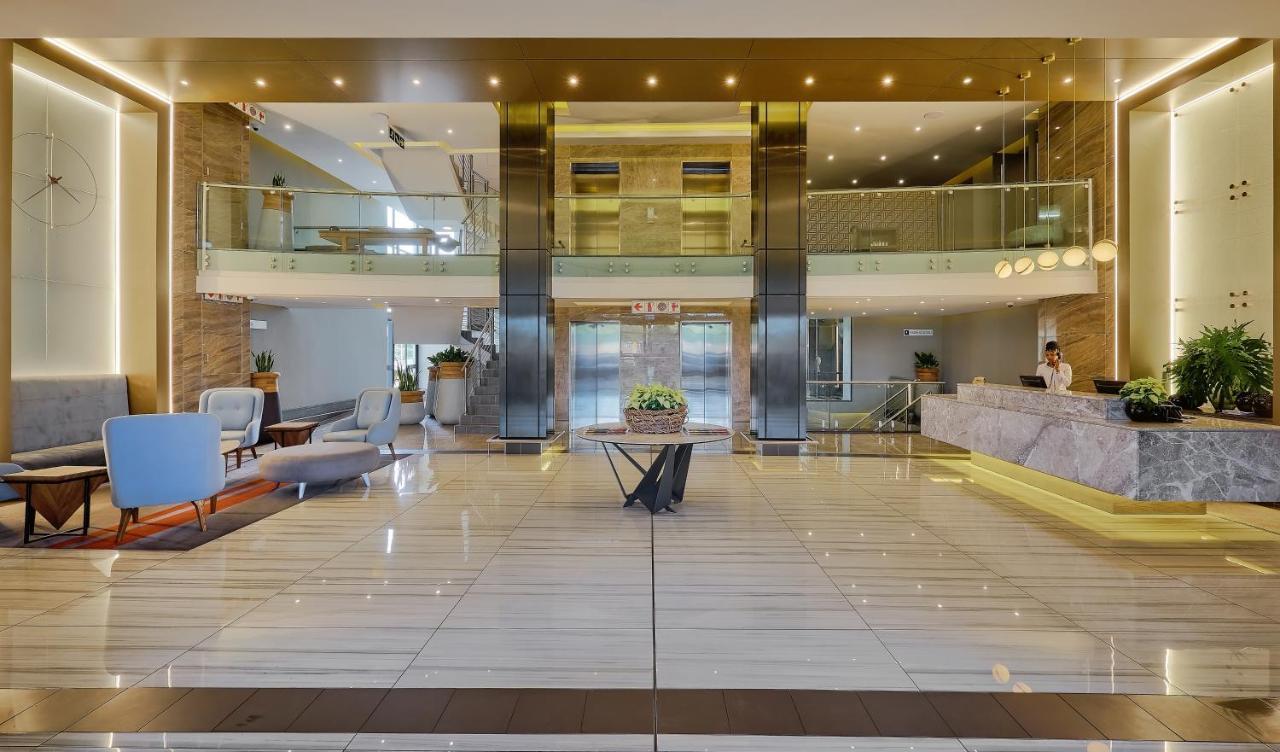 The Regency Apartment Hotel Menlyn Pretoria Exterior foto